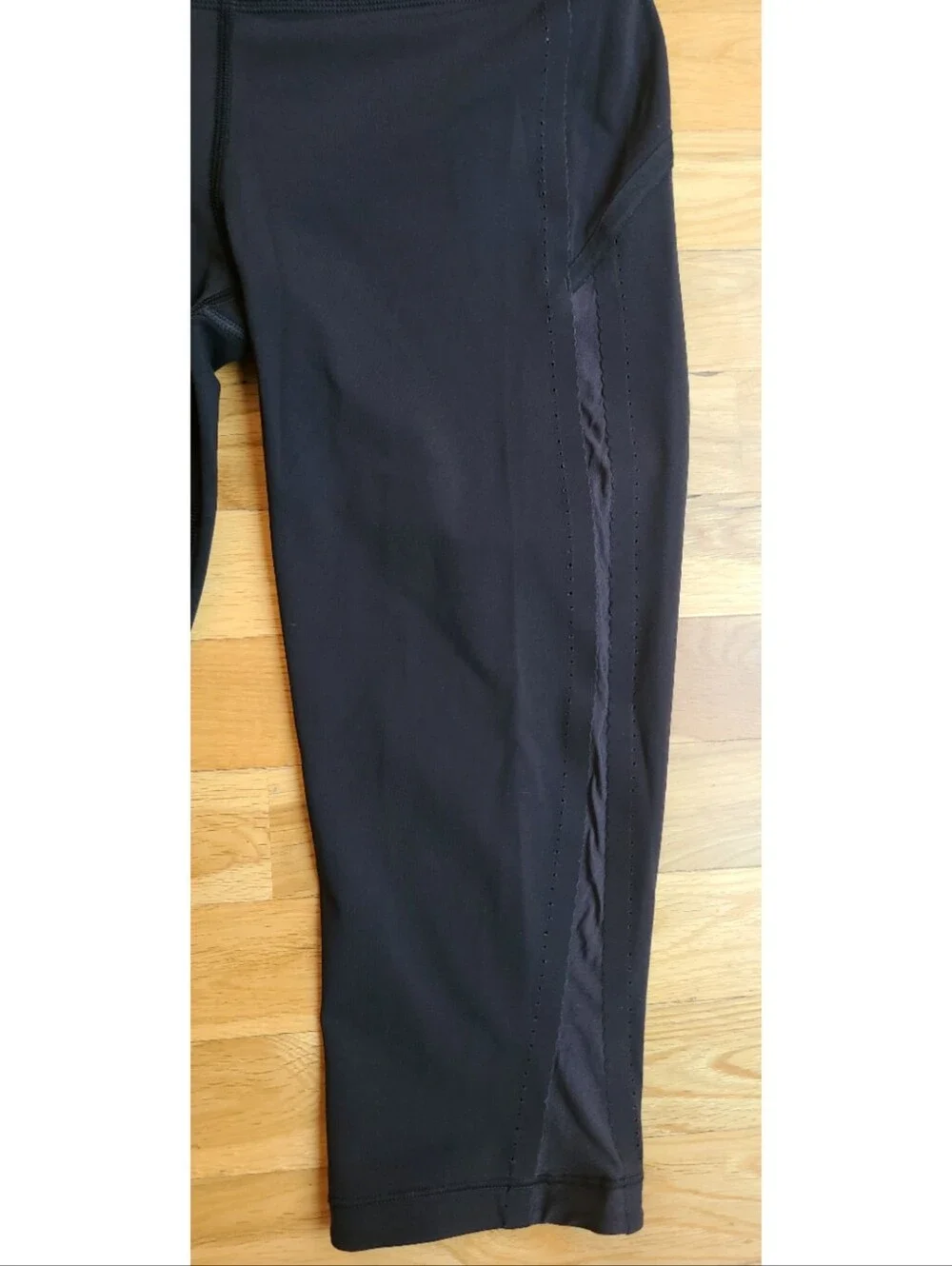 lululemon Smooth Stride Crop Black High Rise Running Leggings Luxtreme Size 6